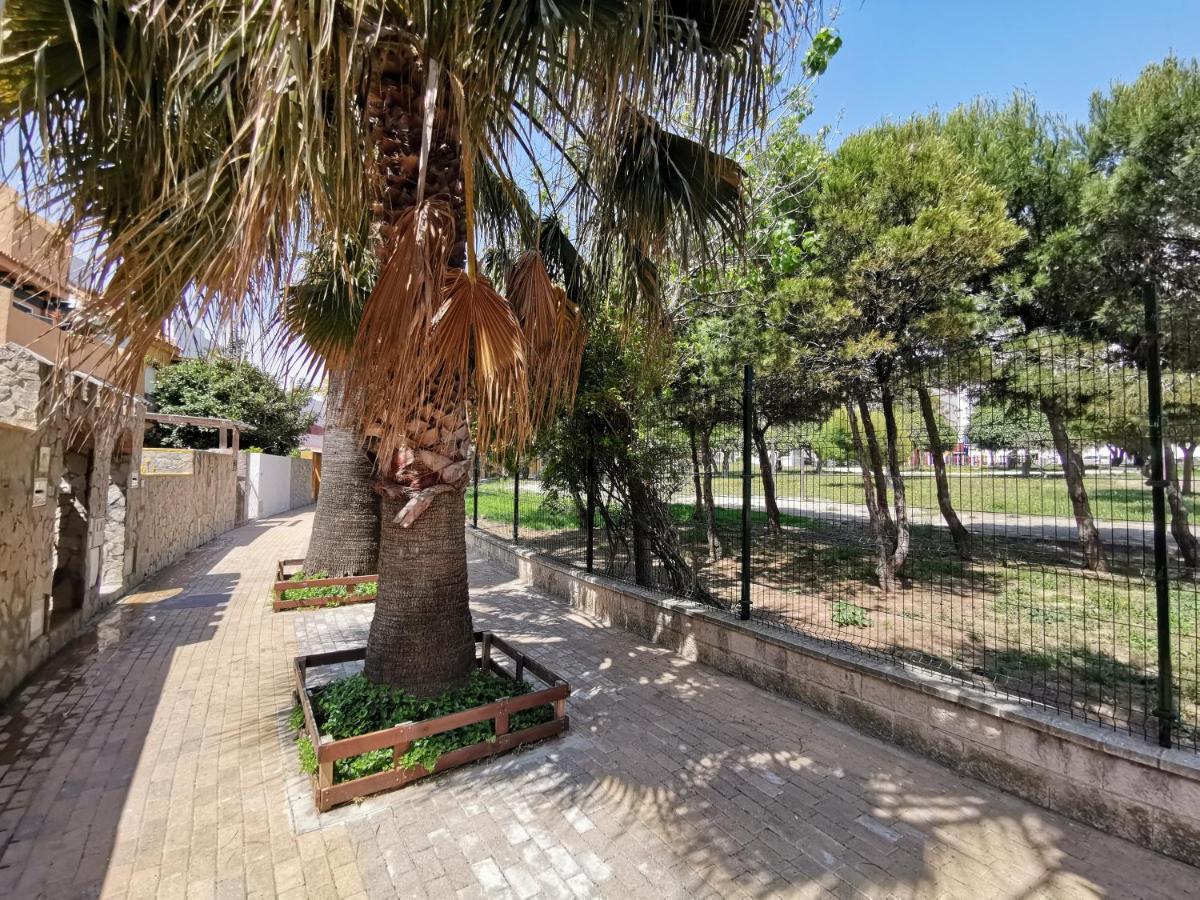 Casa Adosada Con Jardin タリファ エクステリア 写真